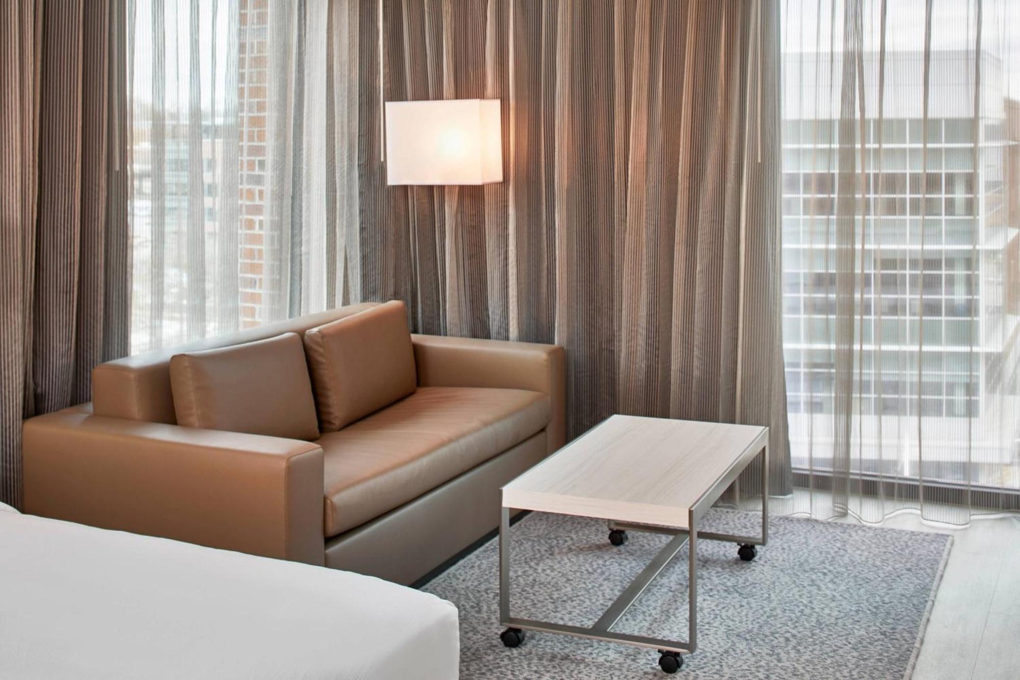 AC Hotel by Marriott Greenville Exteriör bild